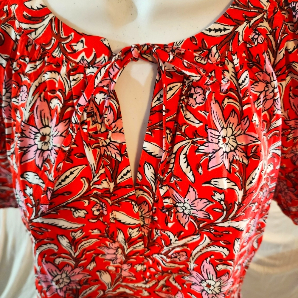 LOFT Red Floral Top - Medium